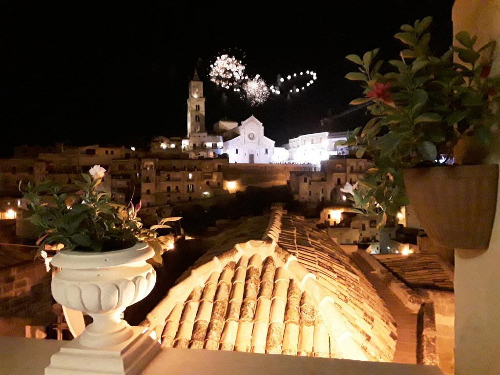 Antica Dimora Storica La Finestra Sul Campanile Villa Matera Luaran gambar